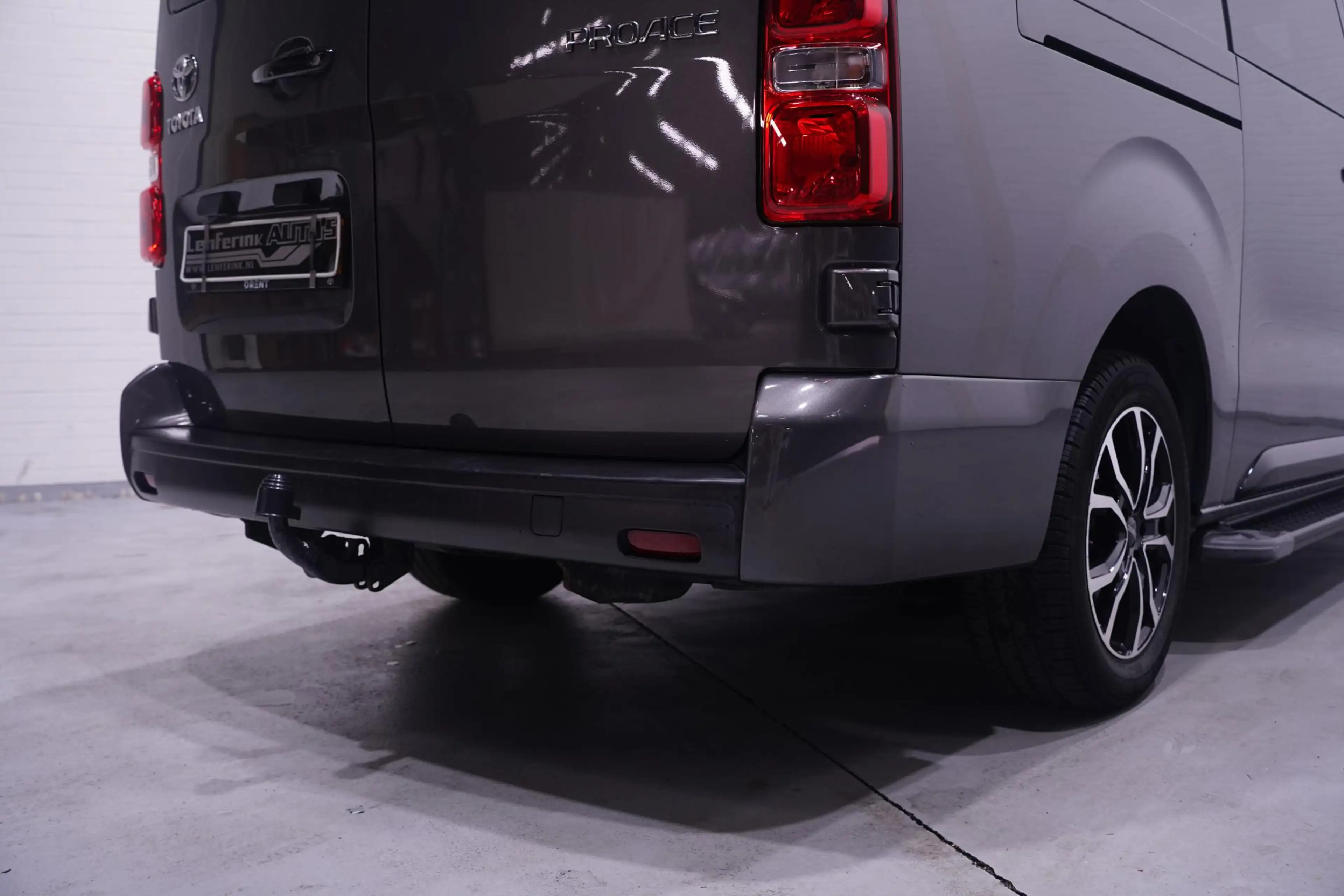 Toyota Proace Worker 2.0 D-4D 145 pk Aut. Black Line Dubbel Cabi — photo 15