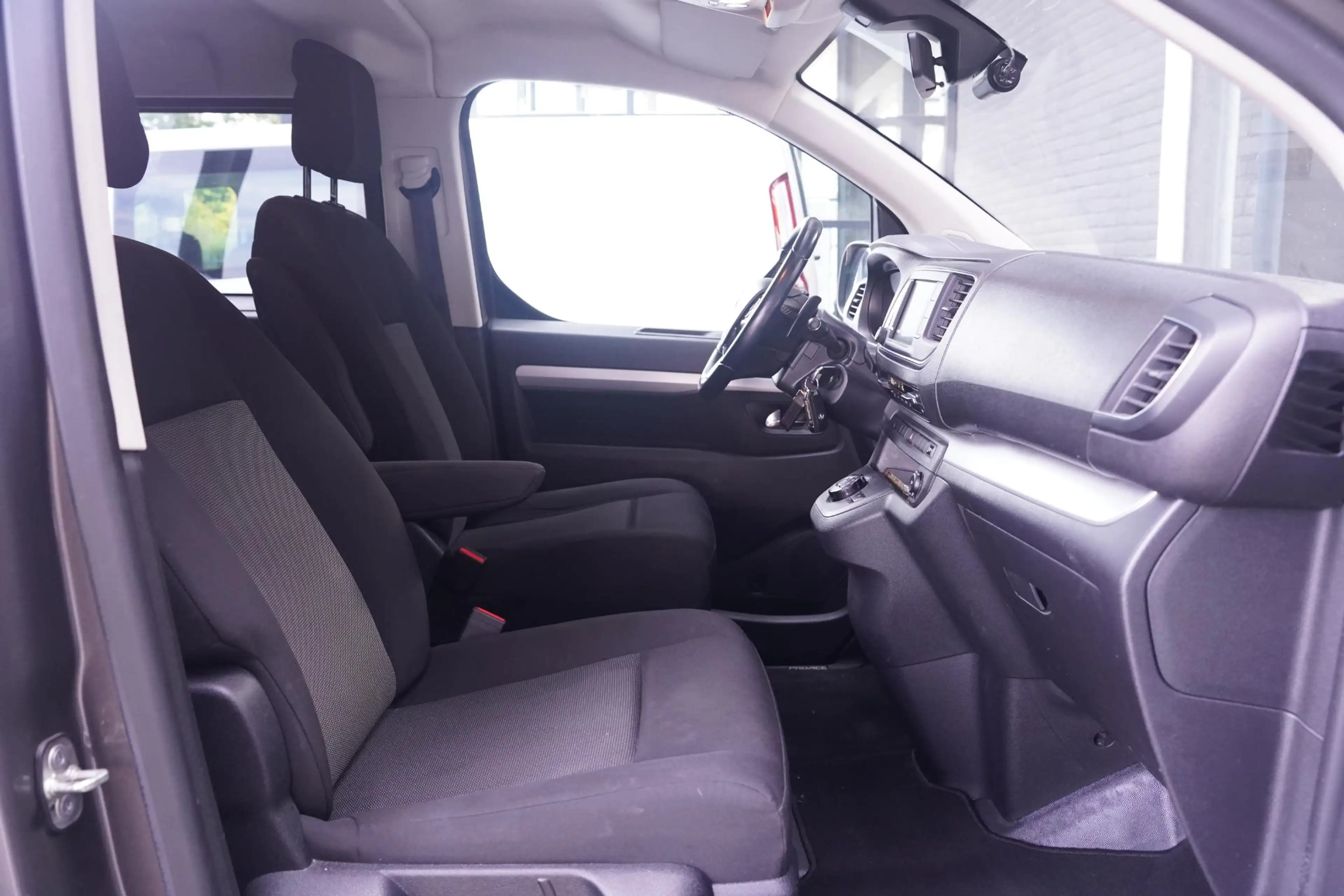 Toyota Proace Worker 2.0 D-4D 145 pk Aut. Black Line Dubbel Cabi — photo 19
