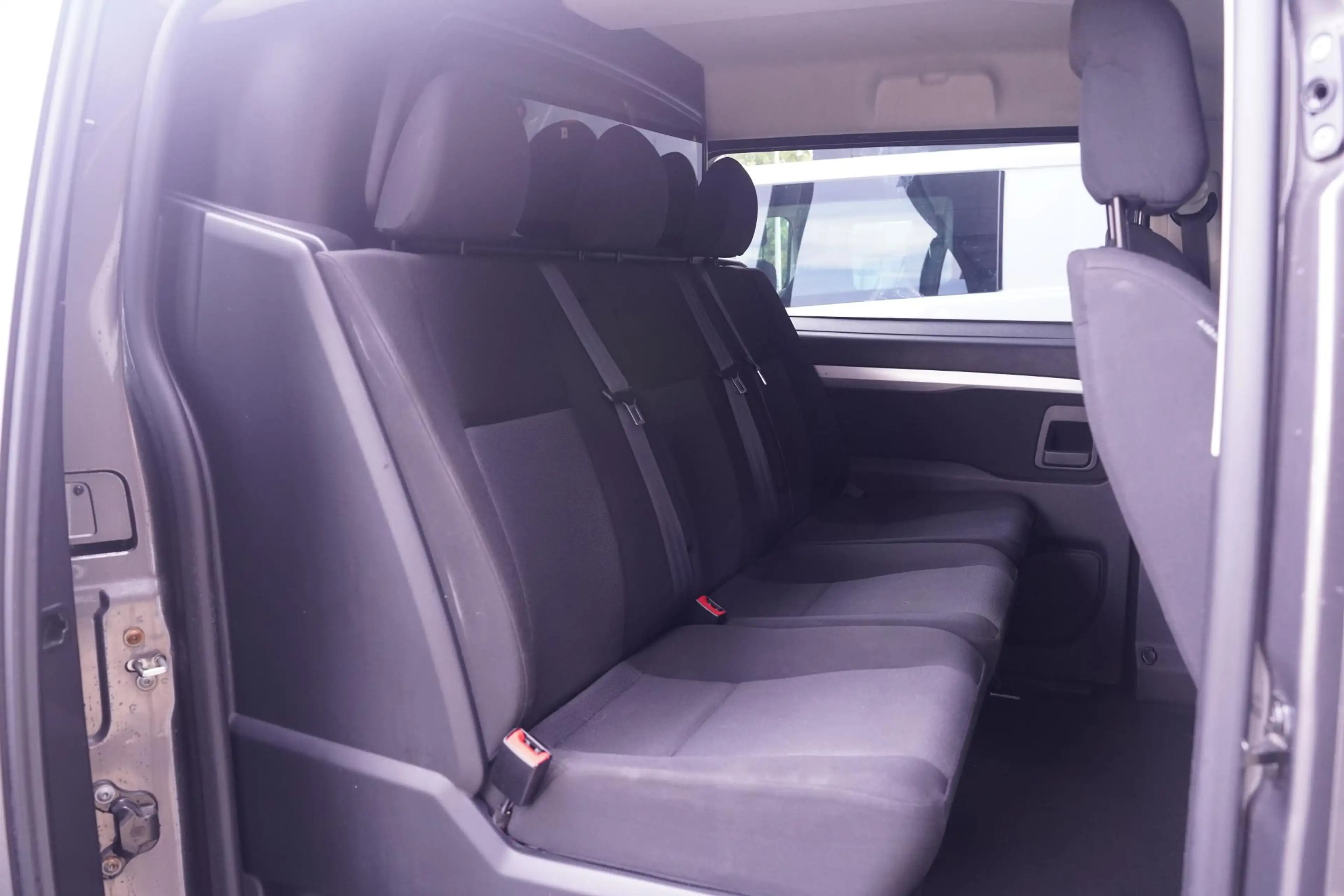Toyota Proace Worker 2.0 D-4D 145 pk Aut. Black Line Dubbel Cabi — photo 21