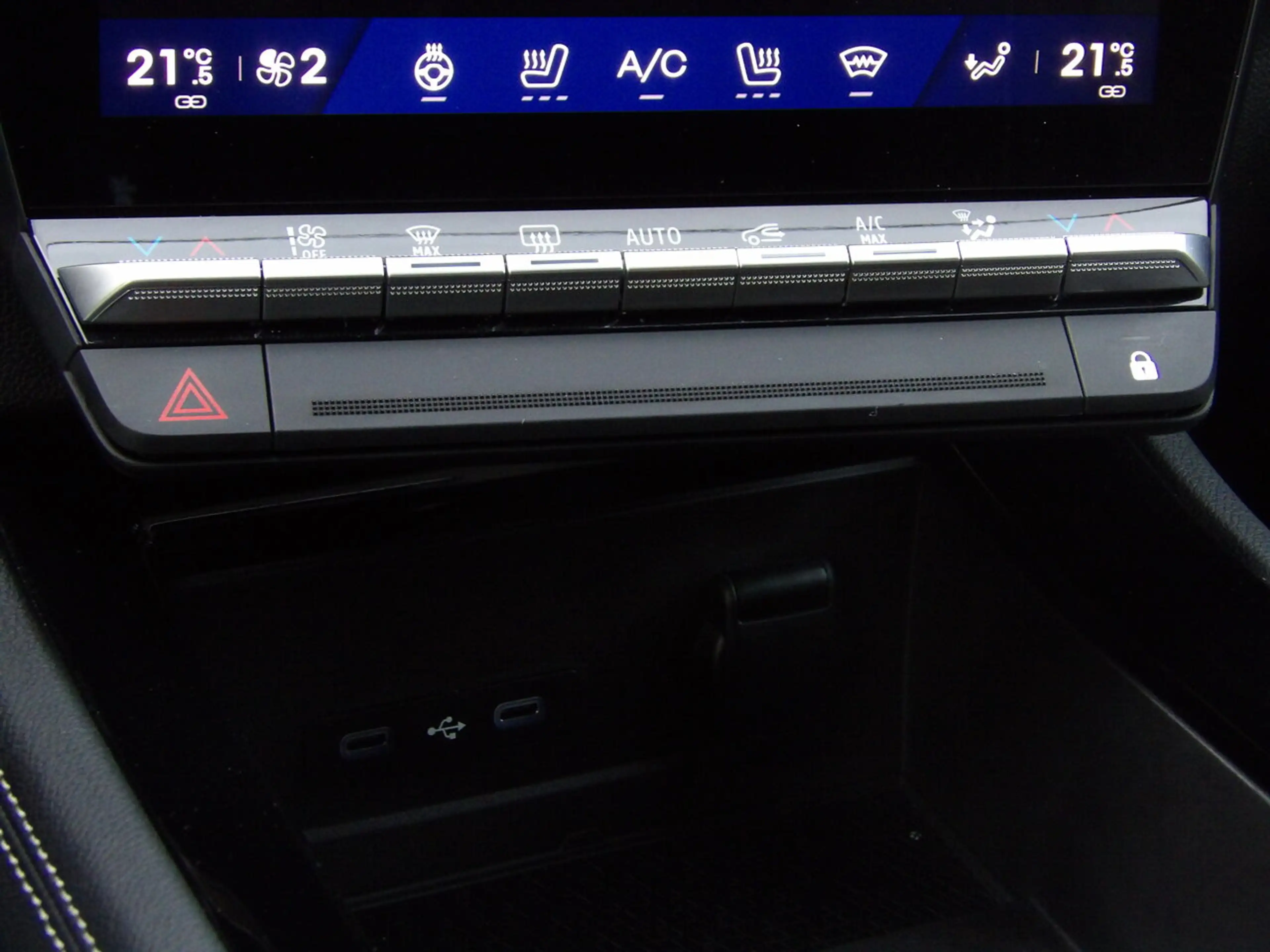 Renault Austral Techno TCe 150 EDC — photo 11