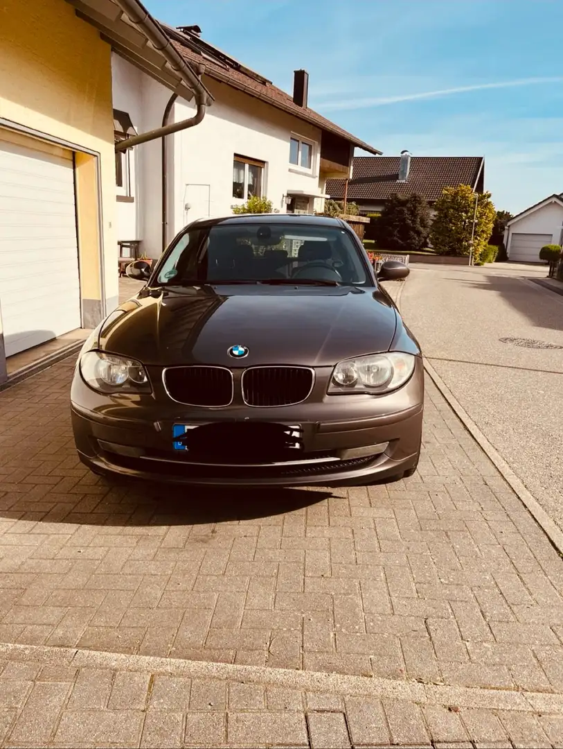 BMW 118 118i Hnědá - 1
