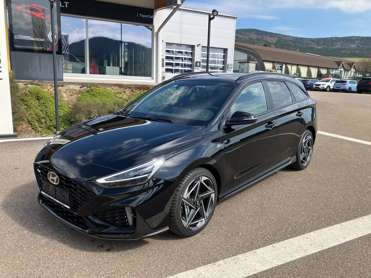 Hyundai i30 Kombi-PD-N Line 1,6 T-GDI DCT Schwarz - 1