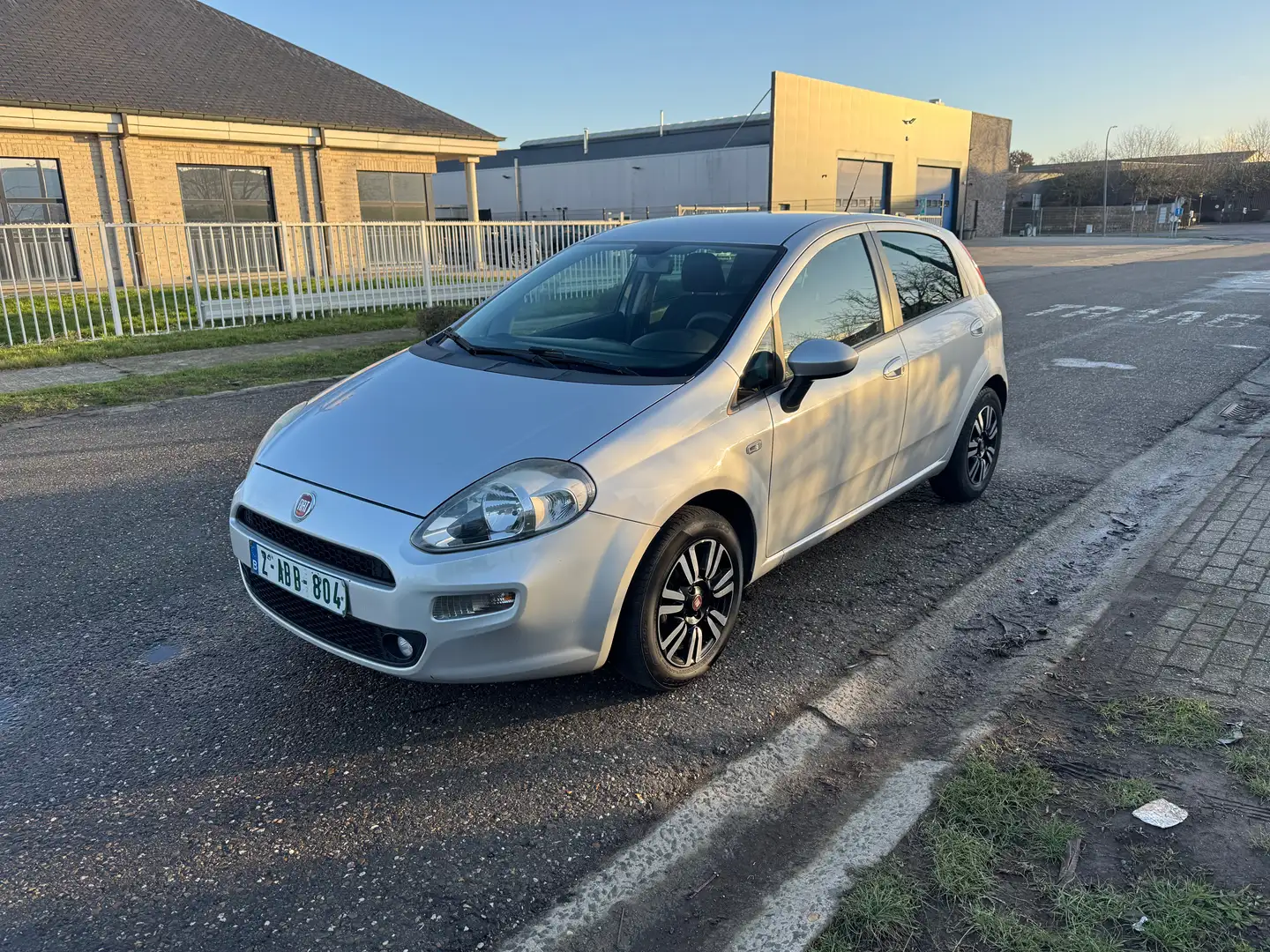 Fiat Punto Punto 1.2i Street Grau - 1