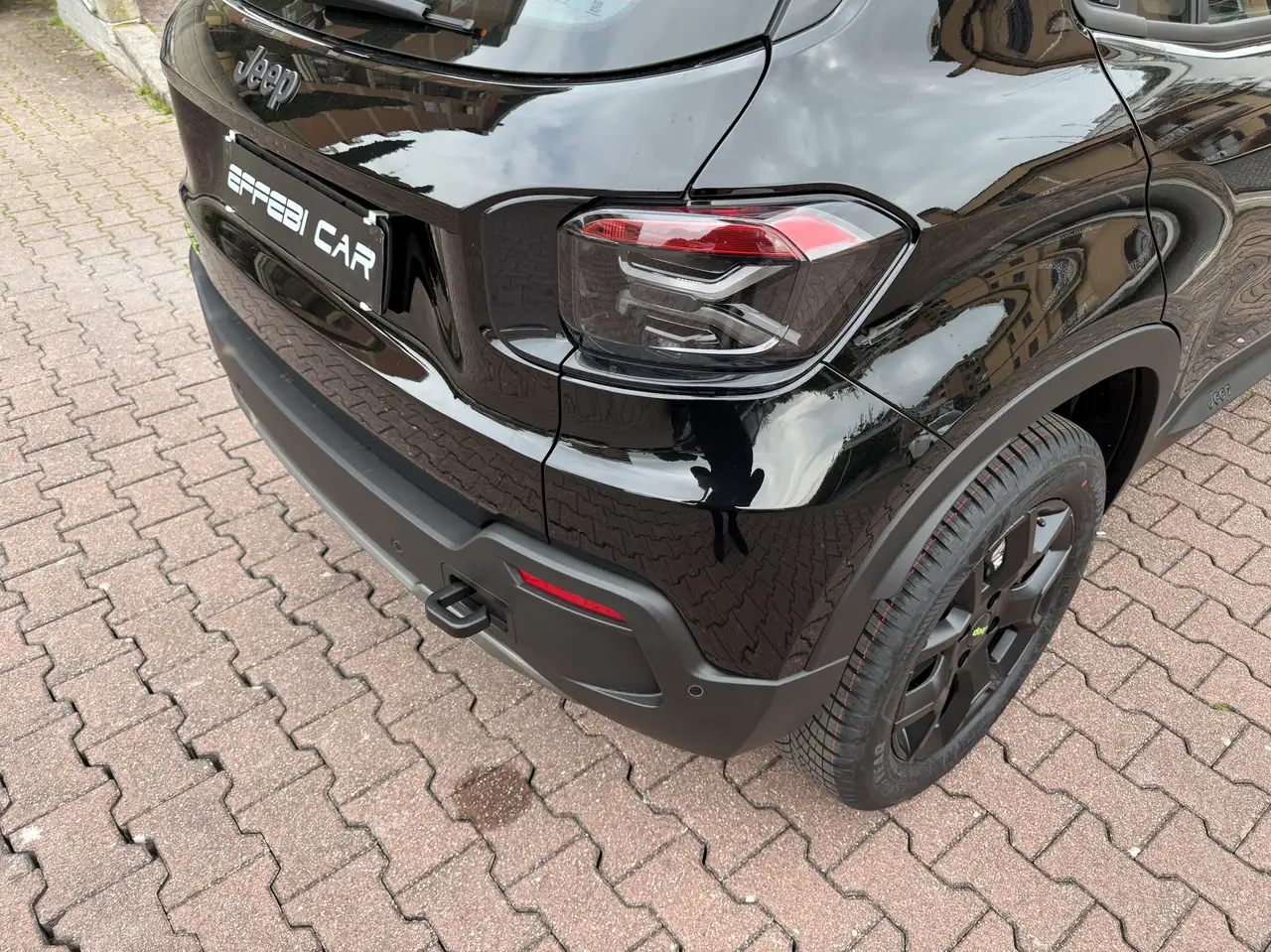 Jeep Avenger 1.2 turbo e-hybrid mhev Upland 4xe 145cv edct6 11