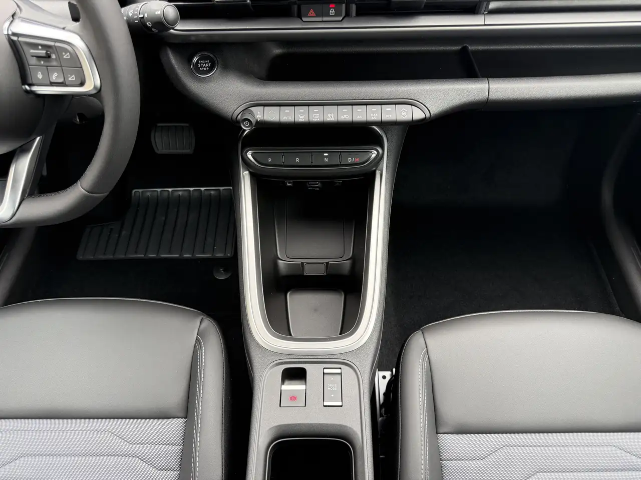 Jeep Avenger 1.2 turbo e-hybrid mhev Upland 4xe 145cv edct6 32