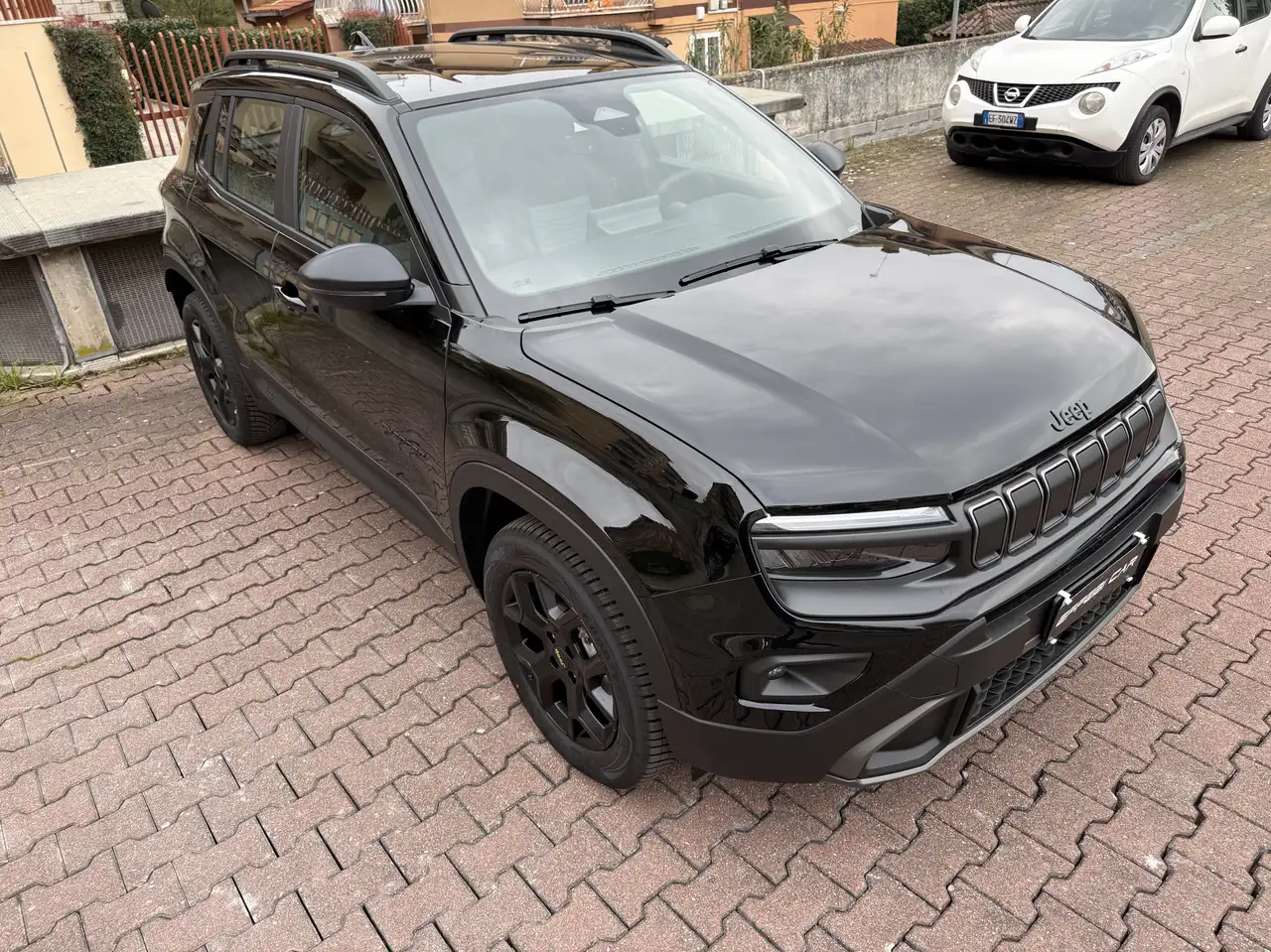 Jeep Avenger 1.2 turbo e-hybrid mhev Upland 4xe 145cv edct6 3