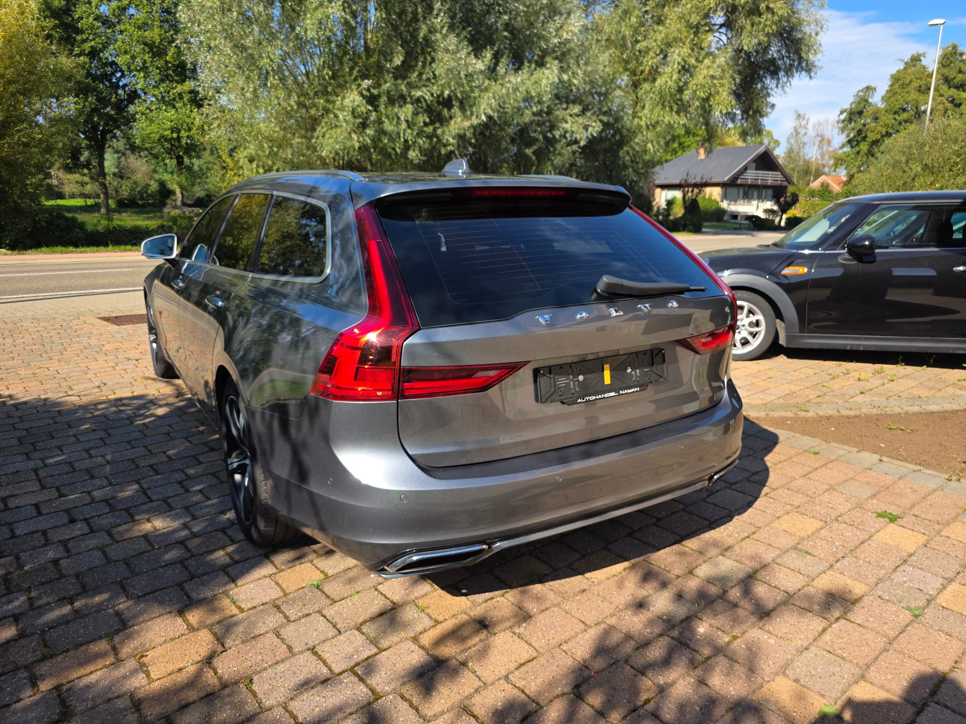 Volvo V90 V90 2.0 D4 AWD R-Design Geartronic — photo 10