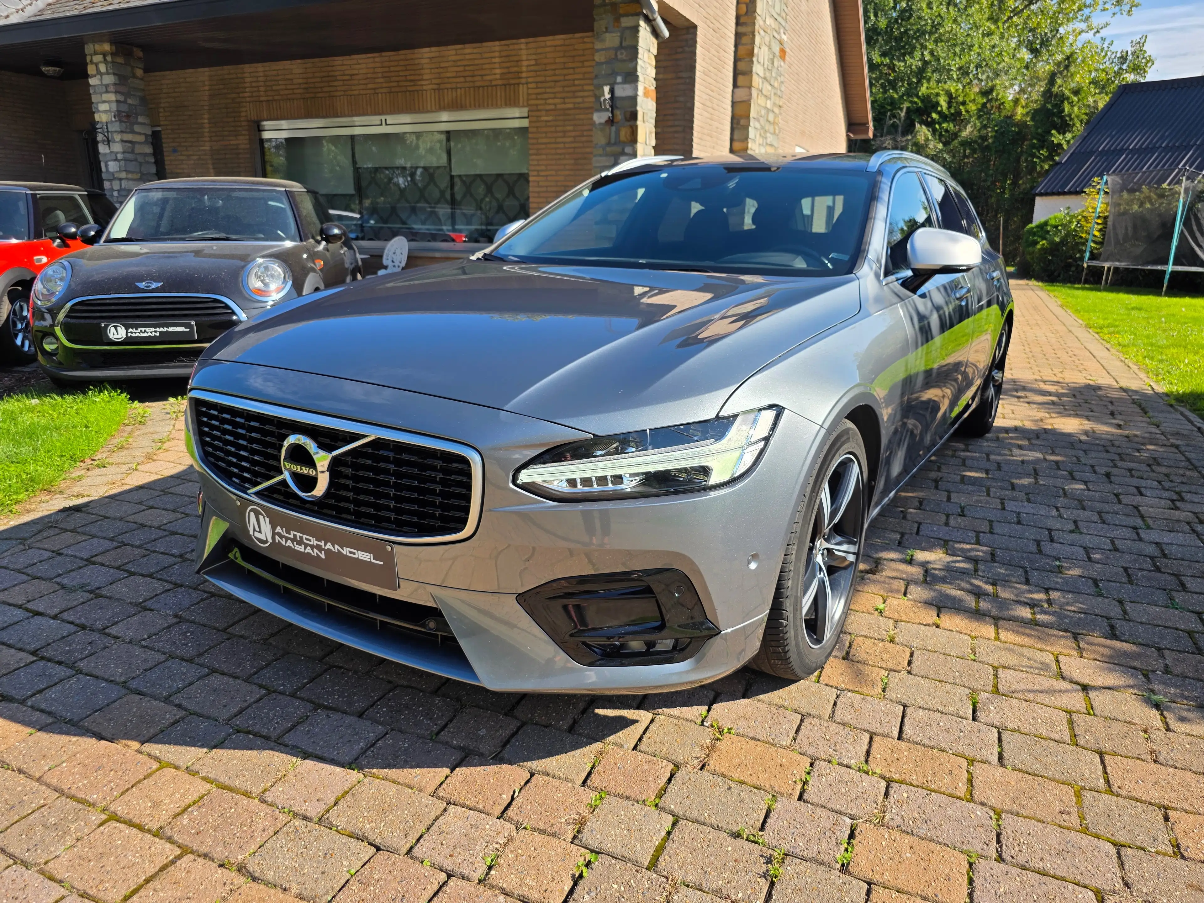 Volvo V90 V90 2.0 D4 AWD R-Design Geartronic — photo 3