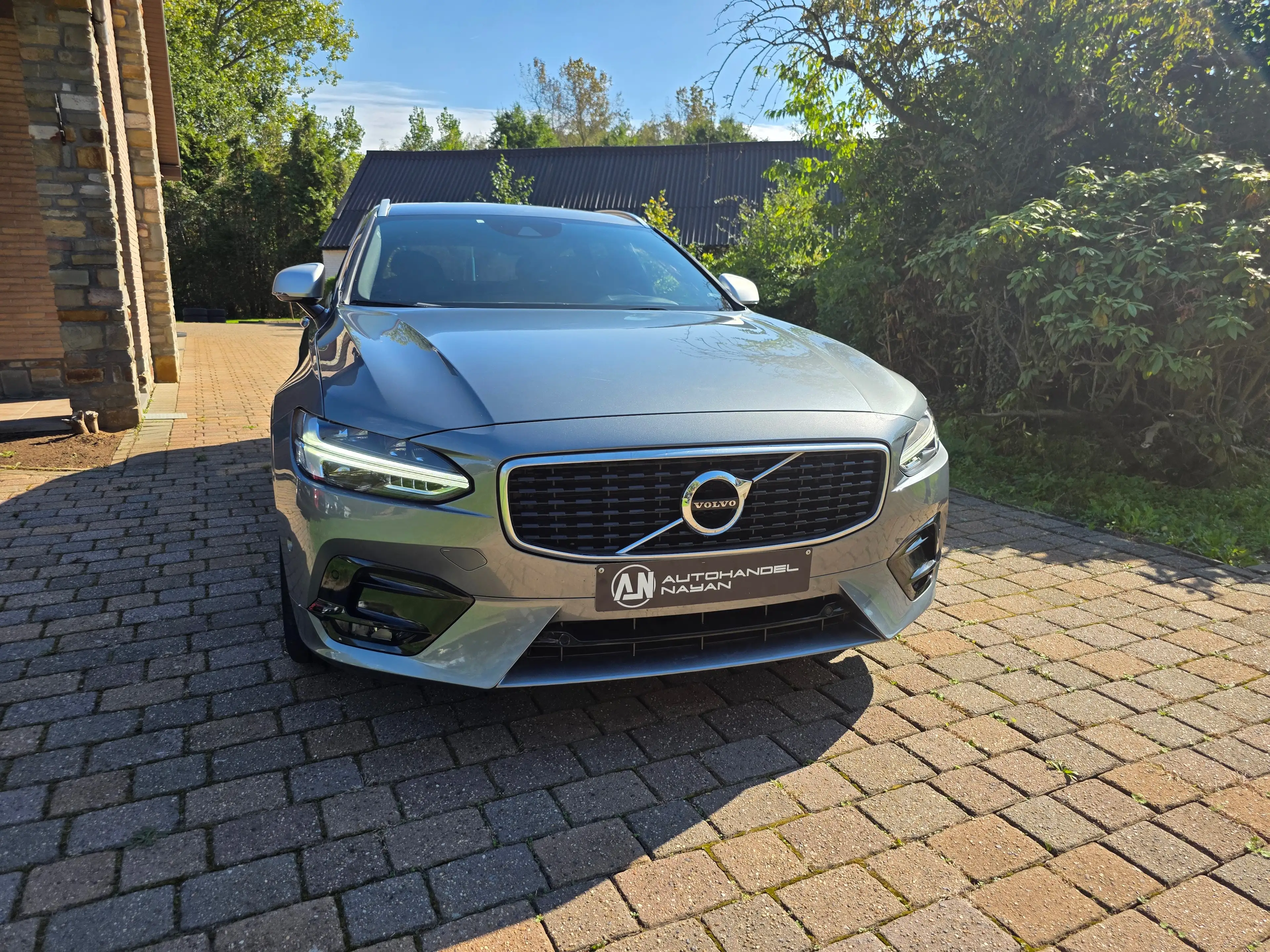 Volvo V90 V90 2.0 D4 AWD R-Design Geartronic — photo 4