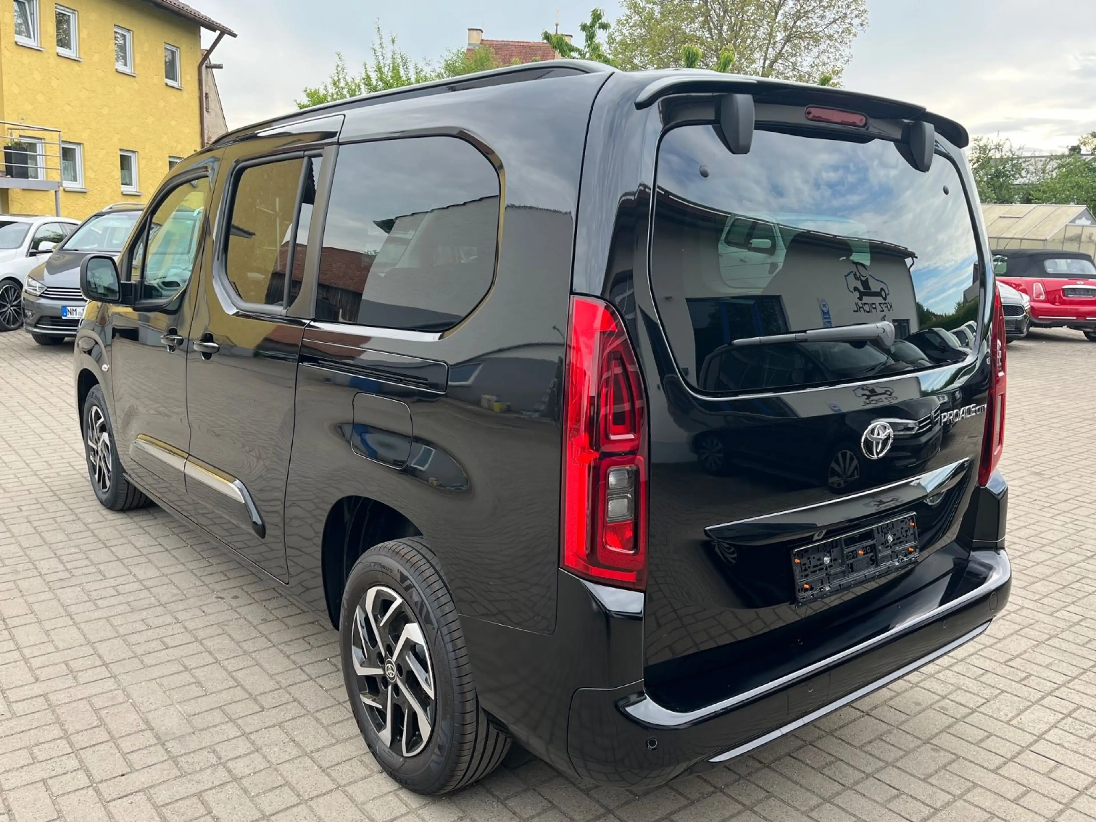 Toyota Proace Verso L2 Teamplayer,7Sitze,ACC,SHZ — photo 7