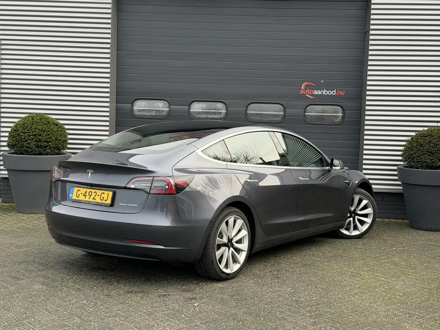 Tesla Model 3 Long Range AWD 75 kWh | Autopilot | Panoramadak | Grijs - 2