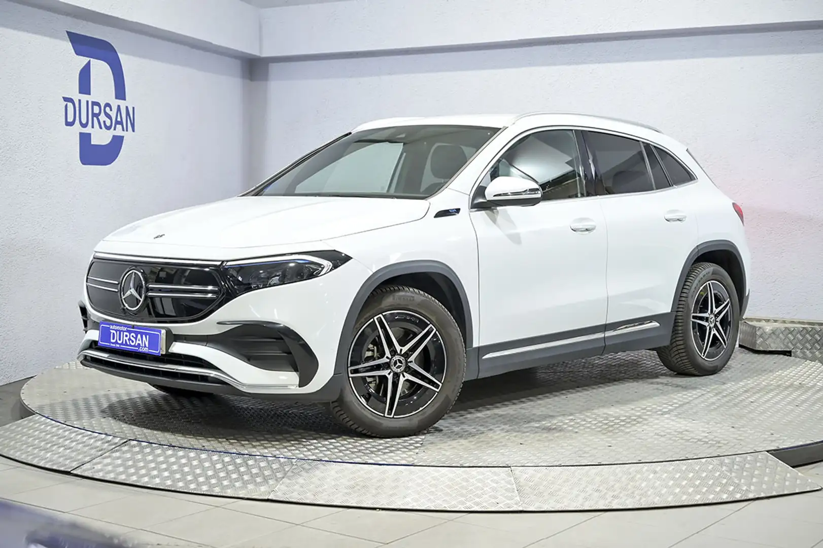 Mercedes-Benz EQA 300 4matic - 1