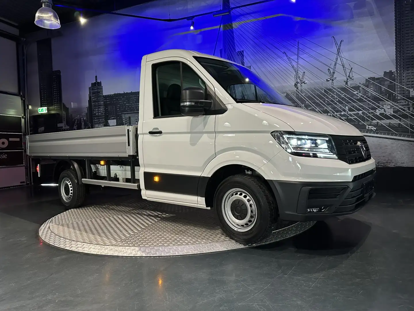 Volkswagen Crafter 35 2.0 TDI L3 Highline *Led*Navi*Appconnect* Wit - 2