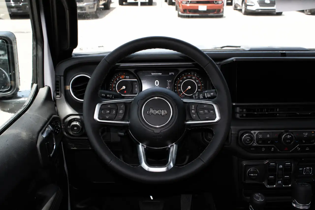 Jeep Wrangler снимка Jeep Wrangler