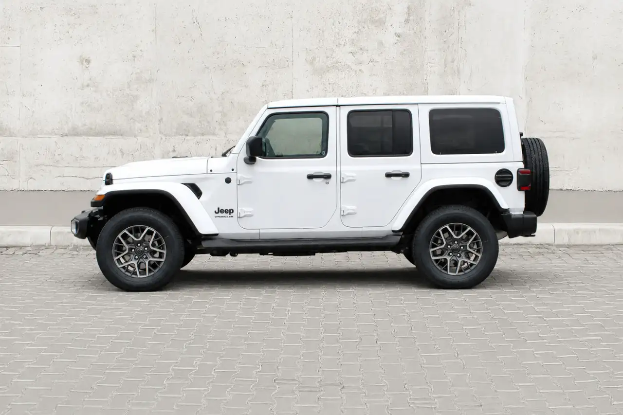 Jeep Wrangler снимка Jeep Wrangler
