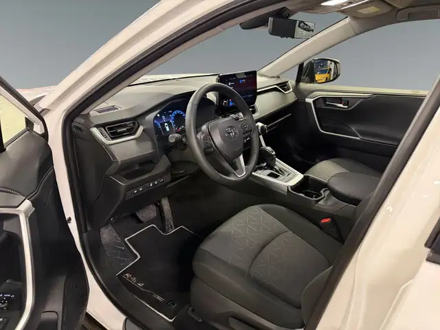 Toyota Rav4 view 10