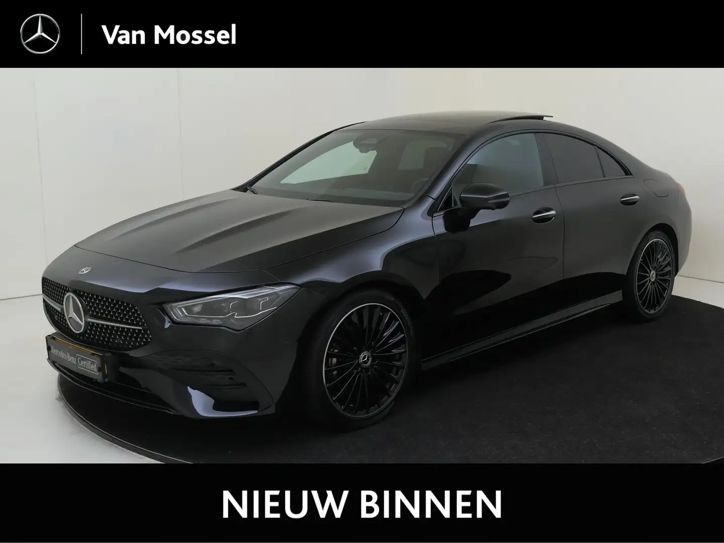 Mercedes-Benz CLA 180 Star Edition AMG Line Plus Panorama Dak / Nightpak Zwart - 1