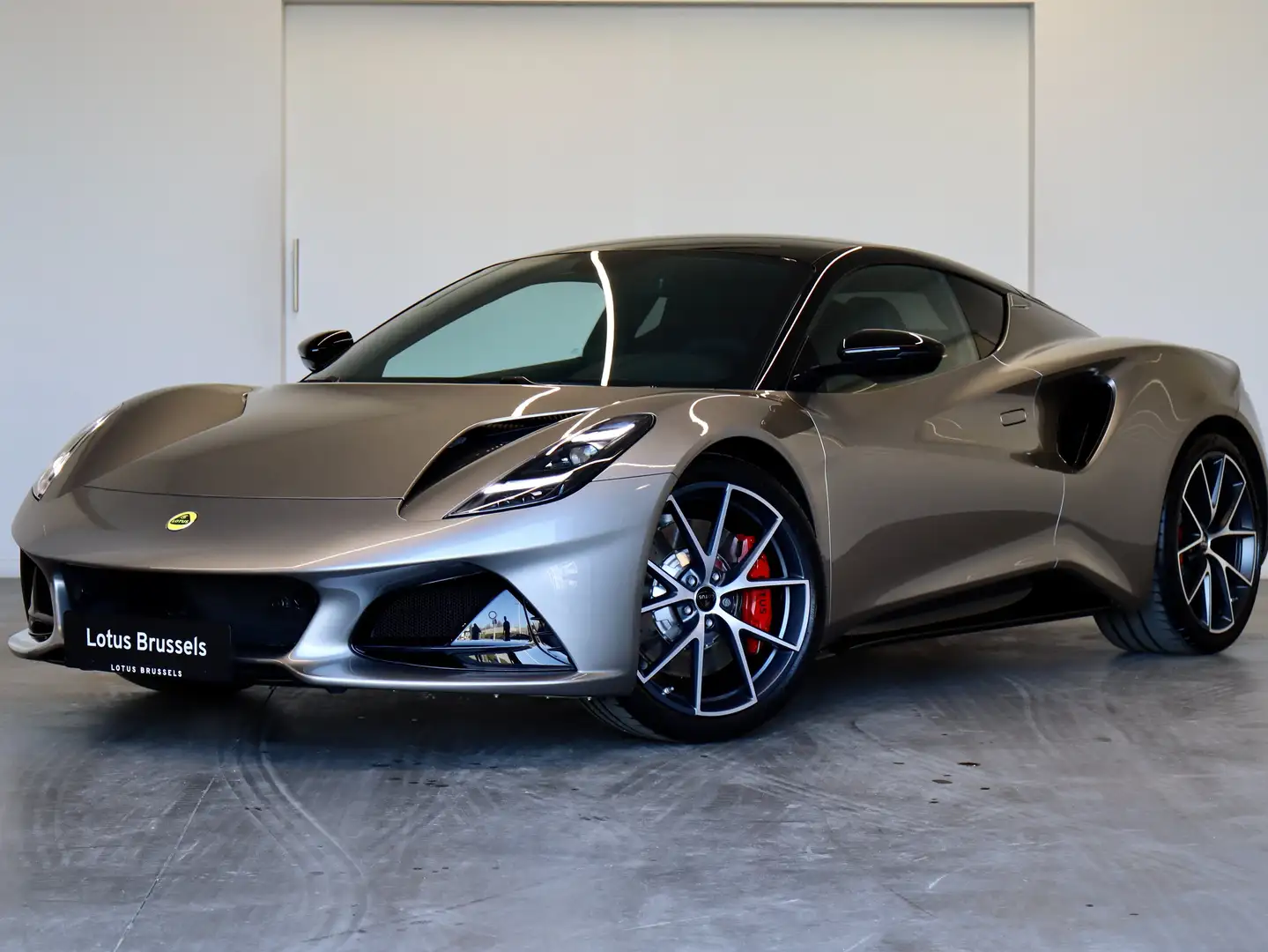 Lotus Emira 3.5 Turbo V6 First Edition Sport Gris - 2