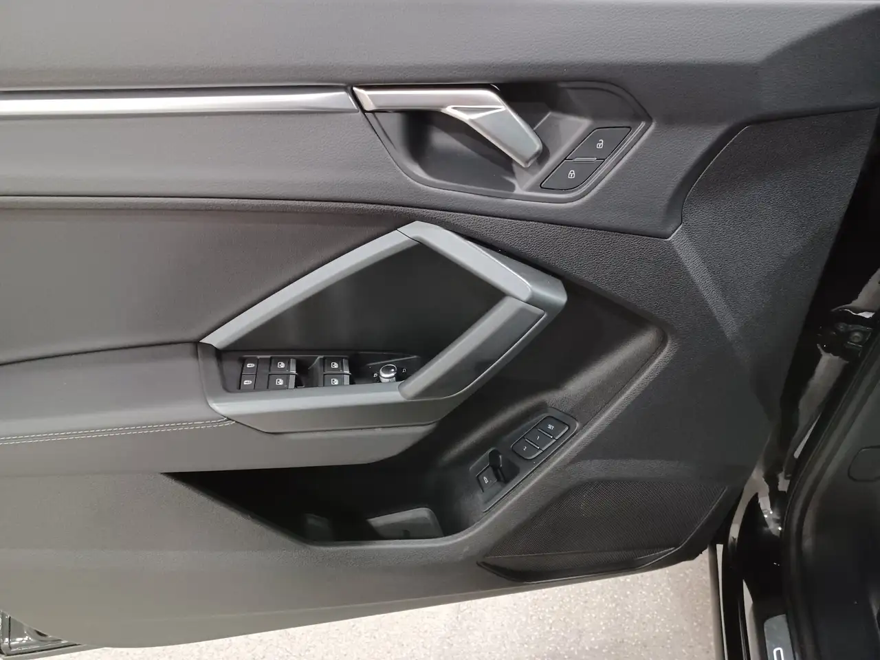 Audi Q3 снимка Audi Q3