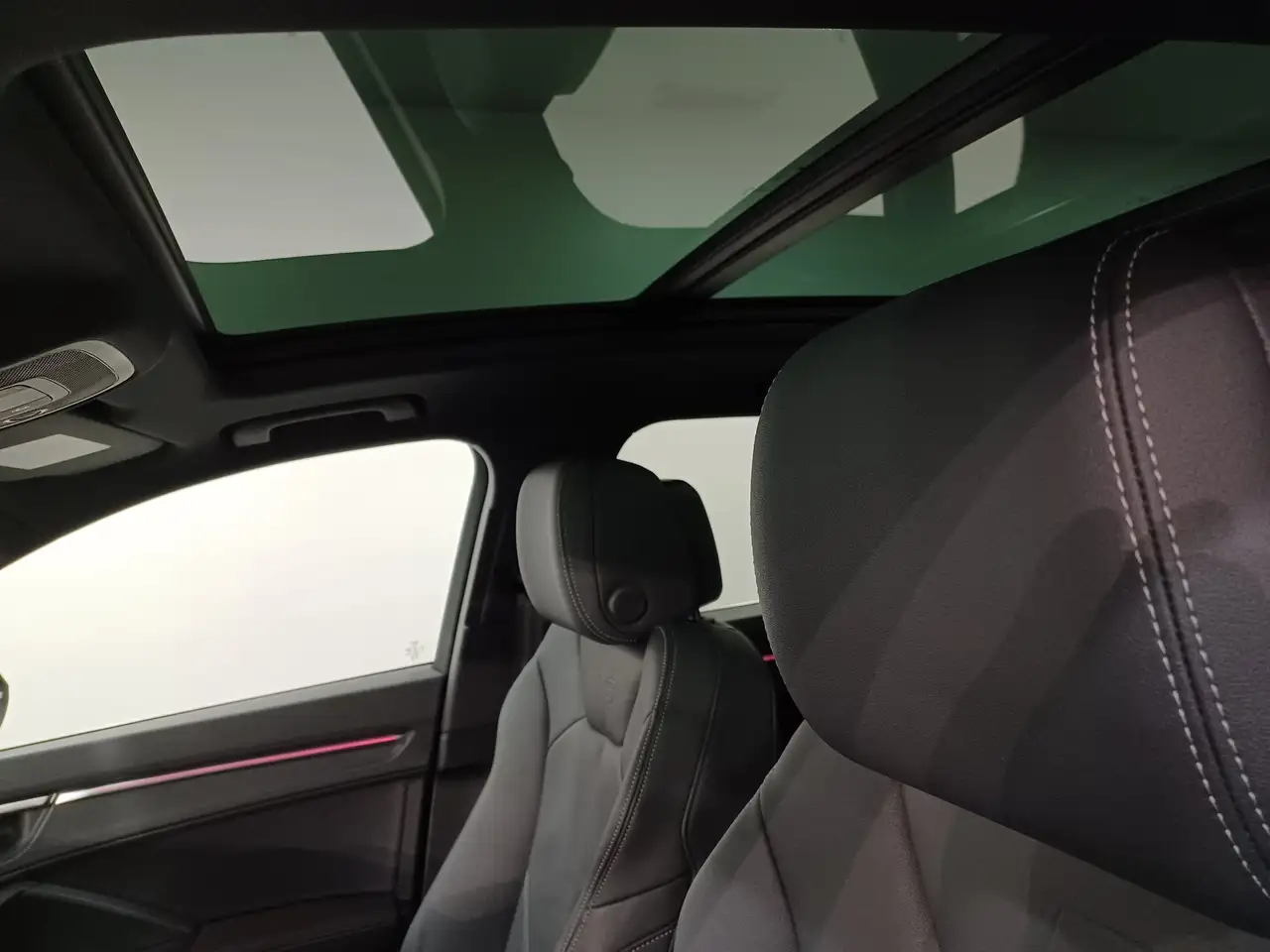 Audi Q3 снимка Audi Q3