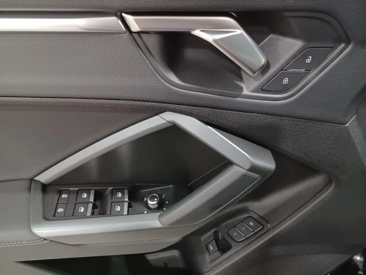 Audi Q3 снимка Audi Q3