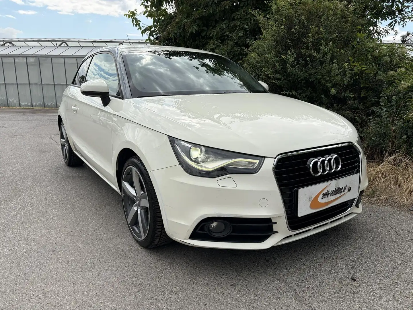 Audi A1 1,4 TFSI ambition Aut. Xenon Klima 4-Zylinder Weiß - 1
