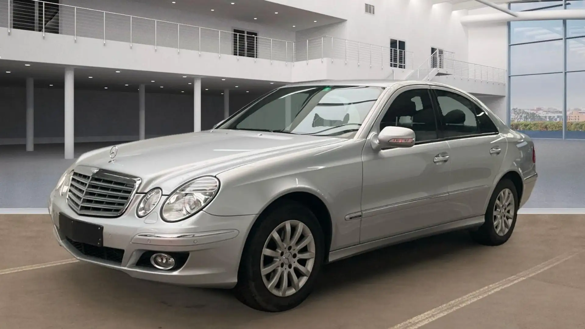 Mercedes-Benz E 280 4-Matic Elegance/Designo/Xenon/Navi/Leder Argent - 2