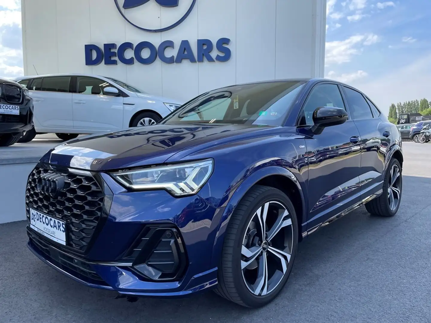 Audi Q3 S-Line Automaat Bleu - 1