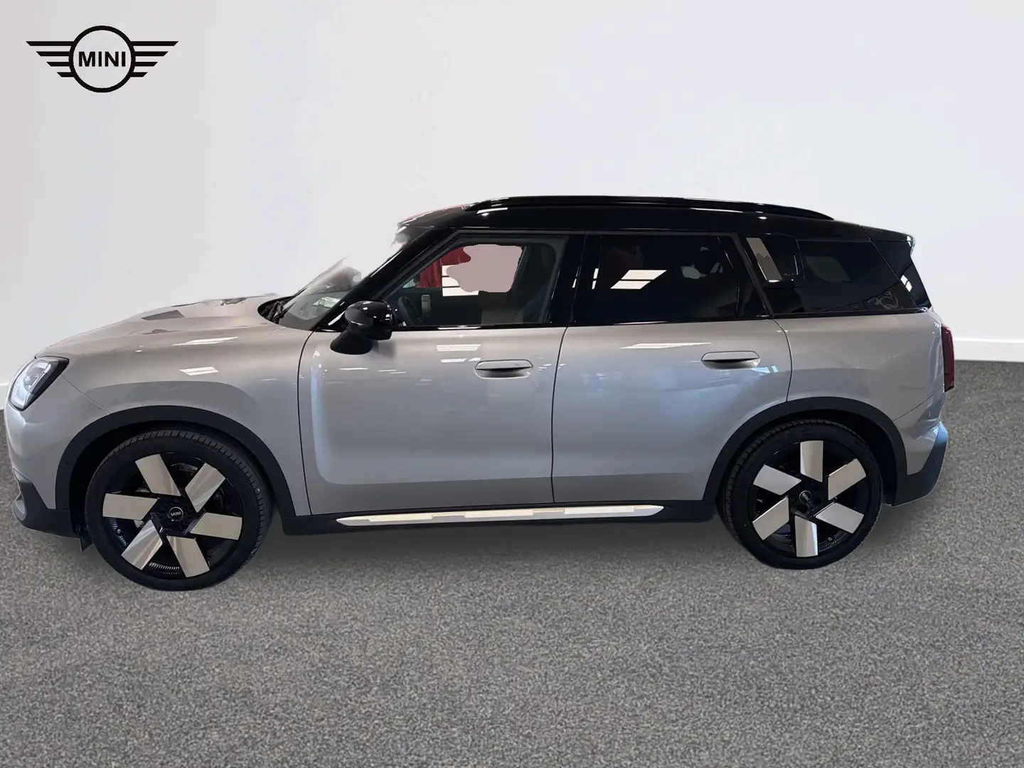 MINI Countryman S All4 All-Electric MINI Countryman SE ALL4 Šedá - 2