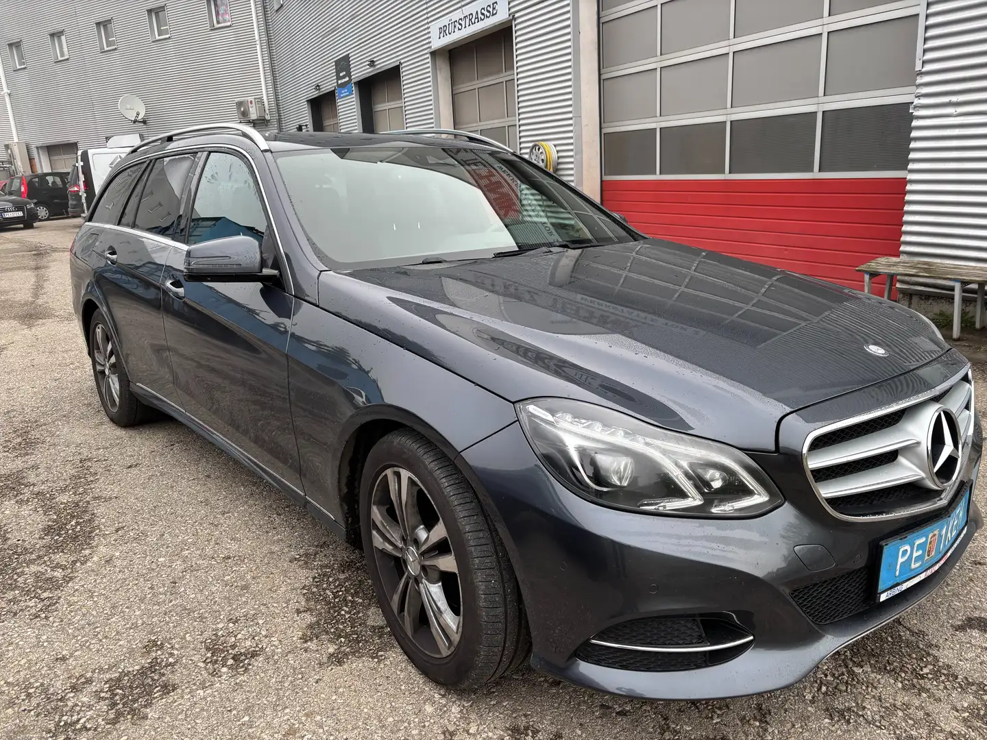 Mercedes-Benz E 200 E 200 T BlueTEC A-Edition Aut. A-Edition Blau - 1