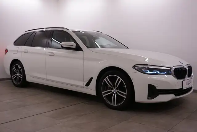 BMW 520 d Sport // Fernlichtassistent // Lederausstattung