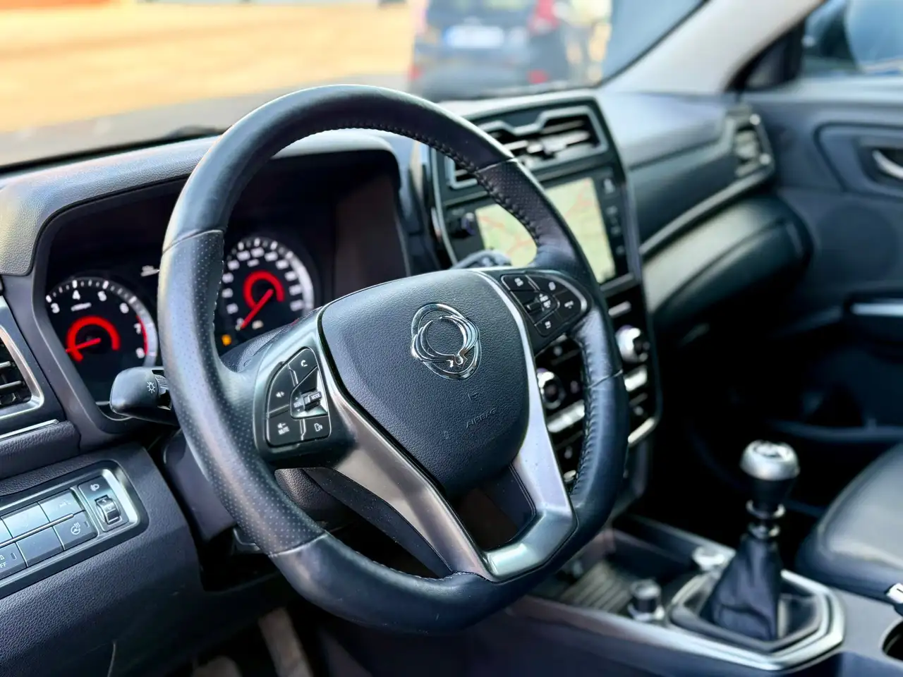 SsangYong Tivoli 2023 — фото 8