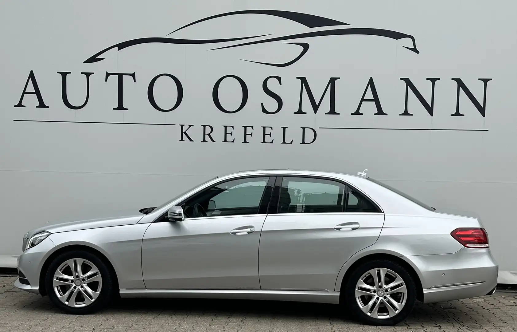 Mercedes-Benz E 250 7G-TRONIC Avantgarde 360°KAM Srebrny - 2