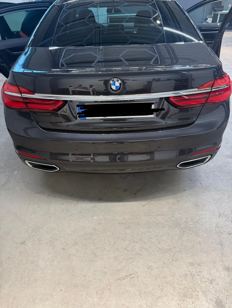 BMW 730 Negru - 2