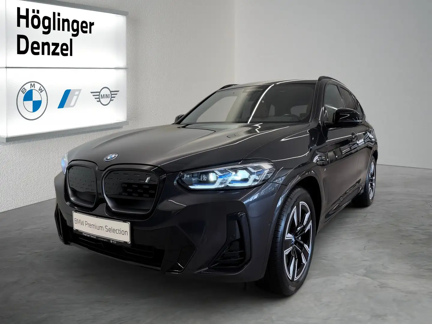BMW iX3 M Grau - 1