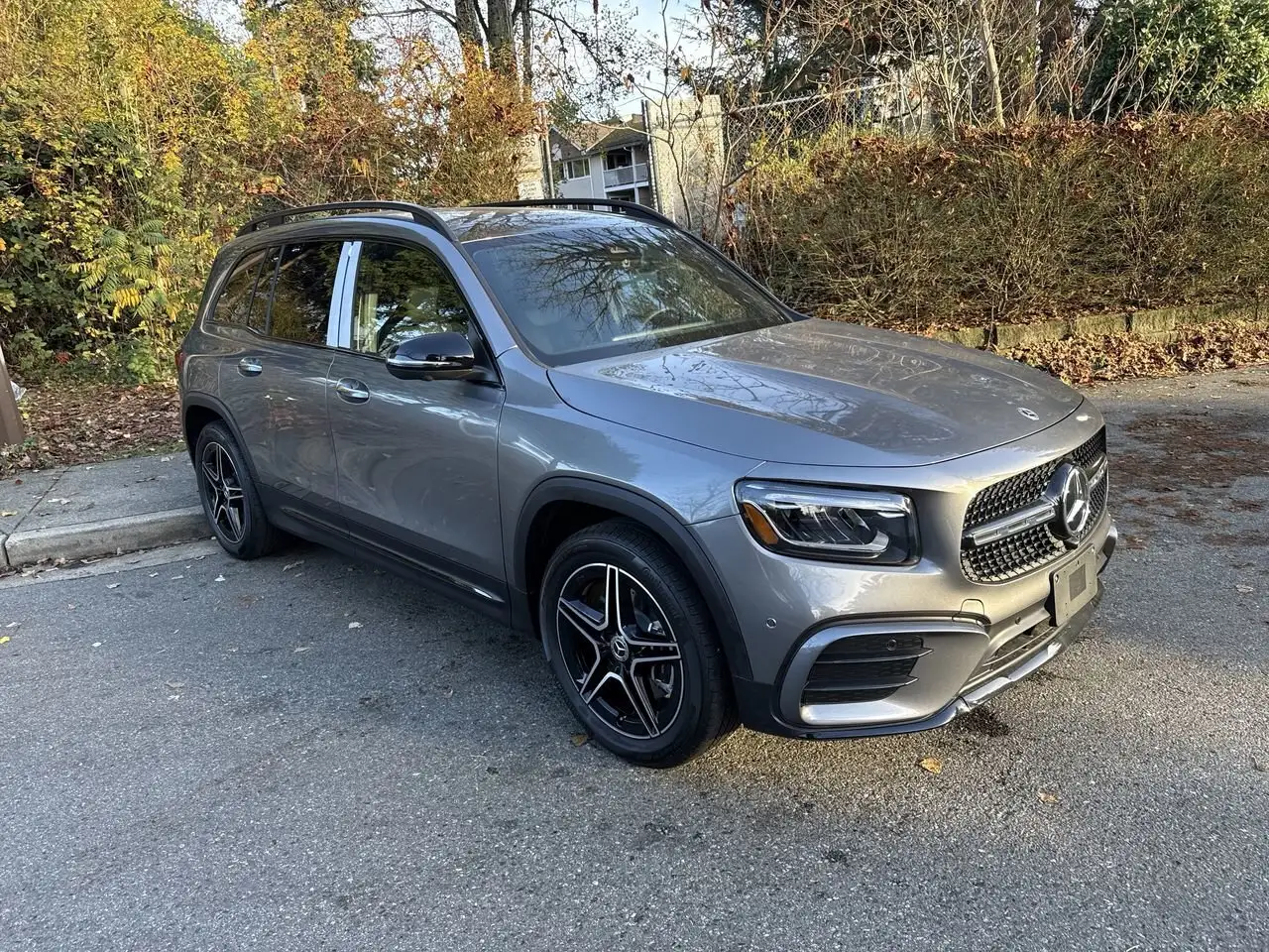 Mercedes-Benz GLB снимка Mercedes-Benz GLB
