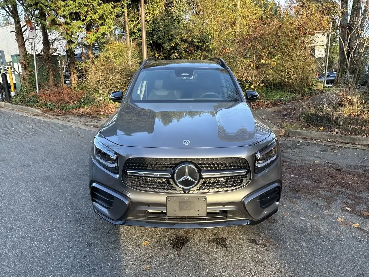 Mercedes-Benz GLB снимка Mercedes-Benz GLB