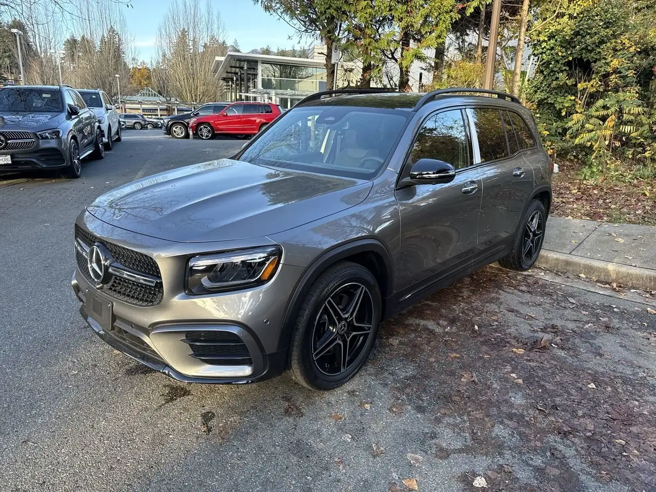 Mercedes-Benz GLB снимка Mercedes-Benz GLB