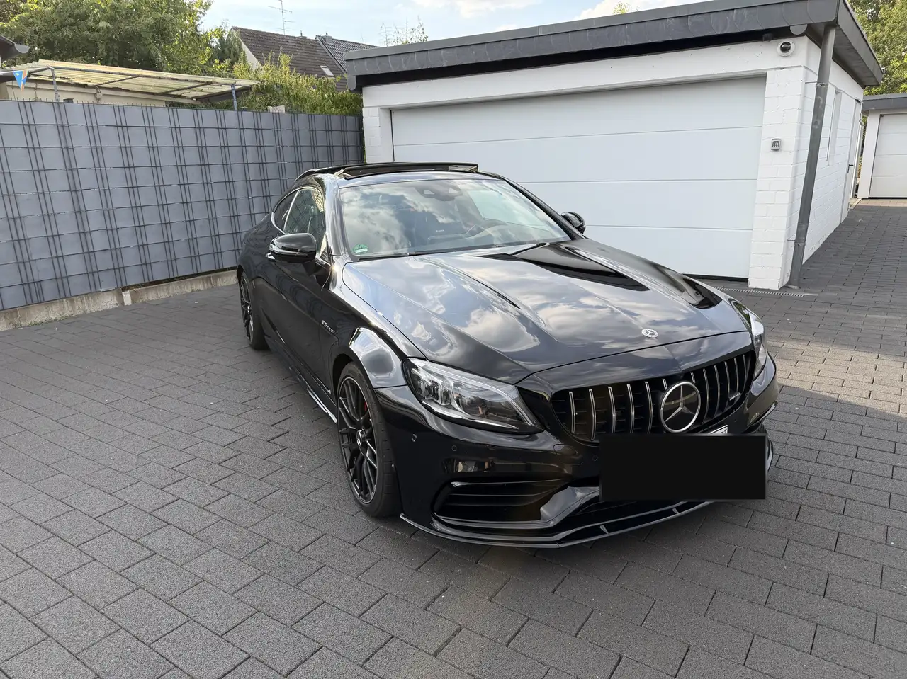 Mercedes-Benz C 63 AMG