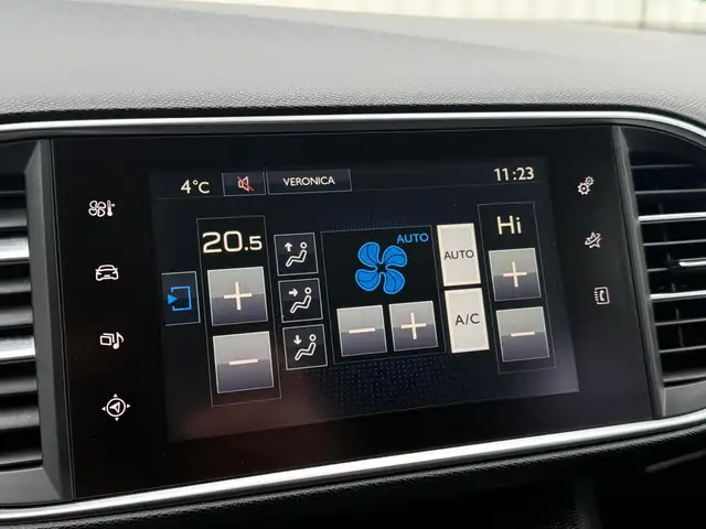 Peugeot 308 view 12