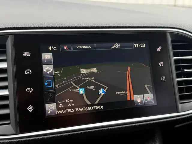 Peugeot 308 view 10