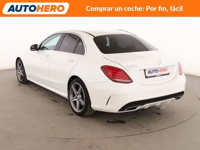 Mercedes-Benz C-Class view 4