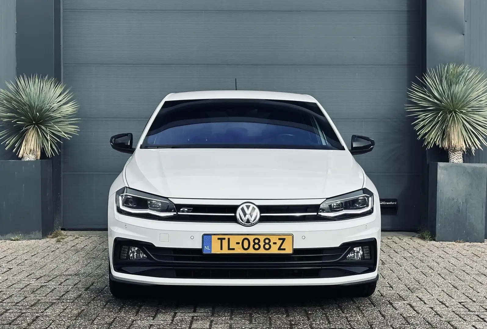 Volkswagen Polo 1.0 TSI R-Line/Navi/PDC/AppleCarPlay Wit - 2