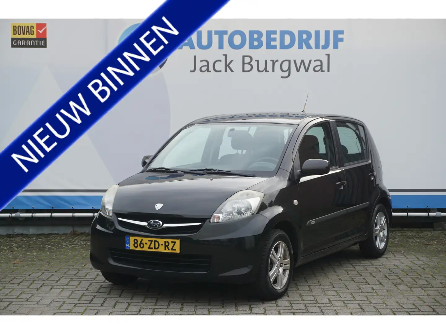 Subaru Justy 1.0 Comfort S Airco | Elektr. ramen Nieuwe APK Zwart - 1