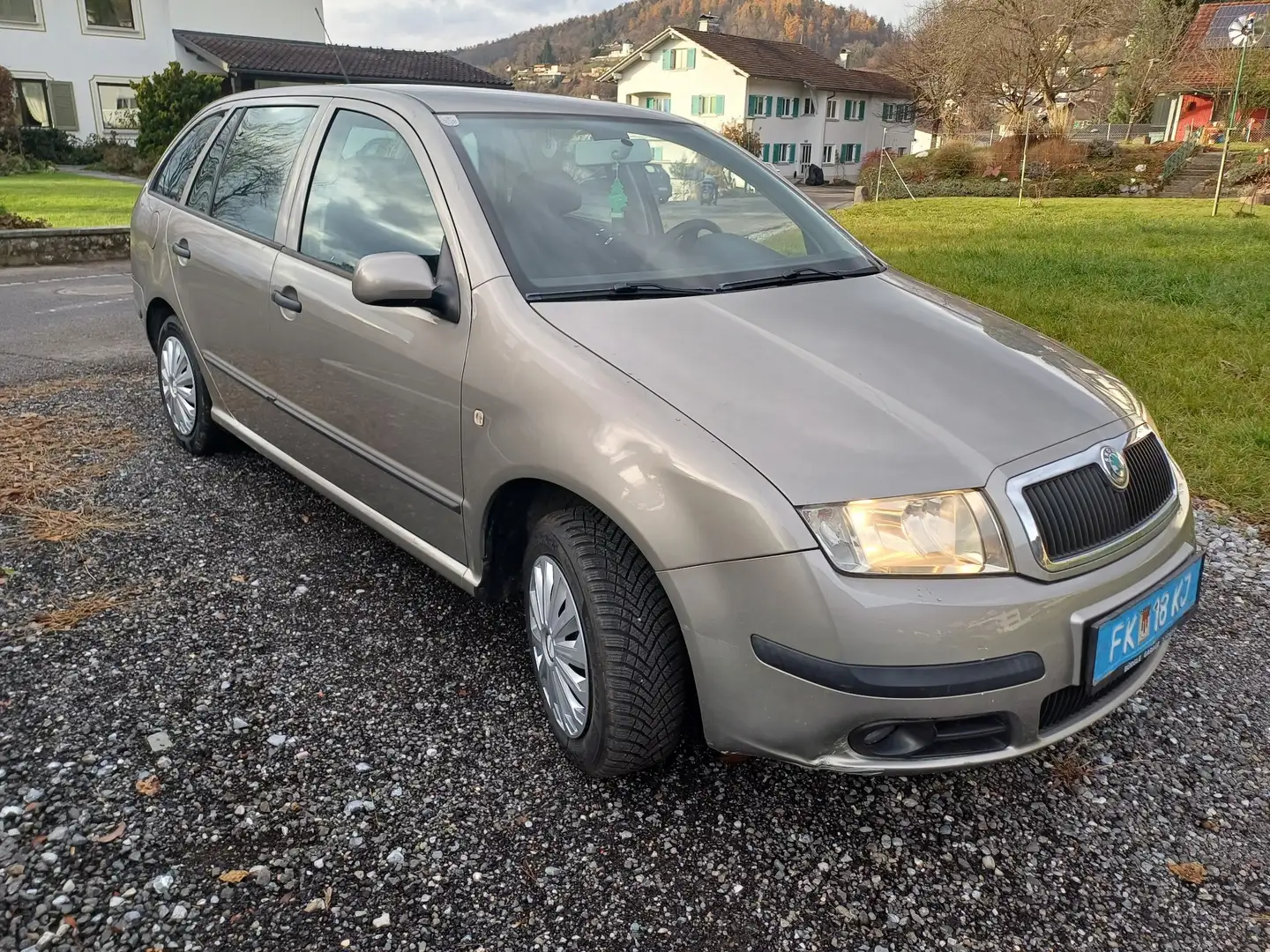 Skoda Fabia Fabia Combi Classic 1,4 16V Classic Beige - 1