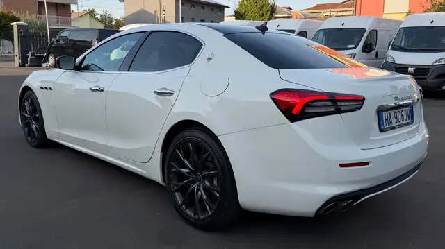 Maserati Ghibli view 6