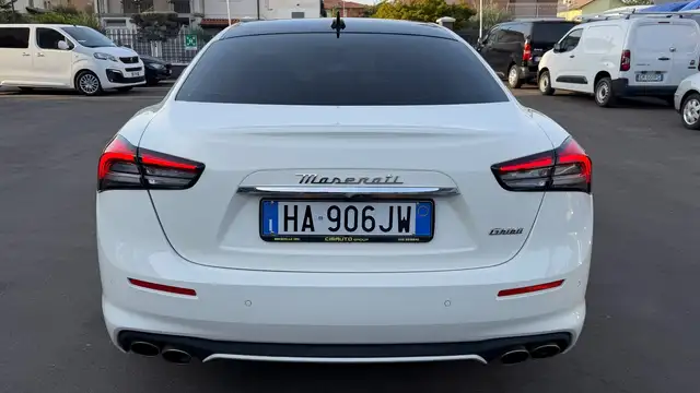 Maserati Ghibli view 7