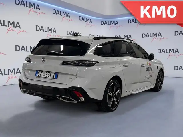 Peugeot 308 view 5