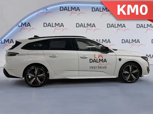 Peugeot 308 view 6