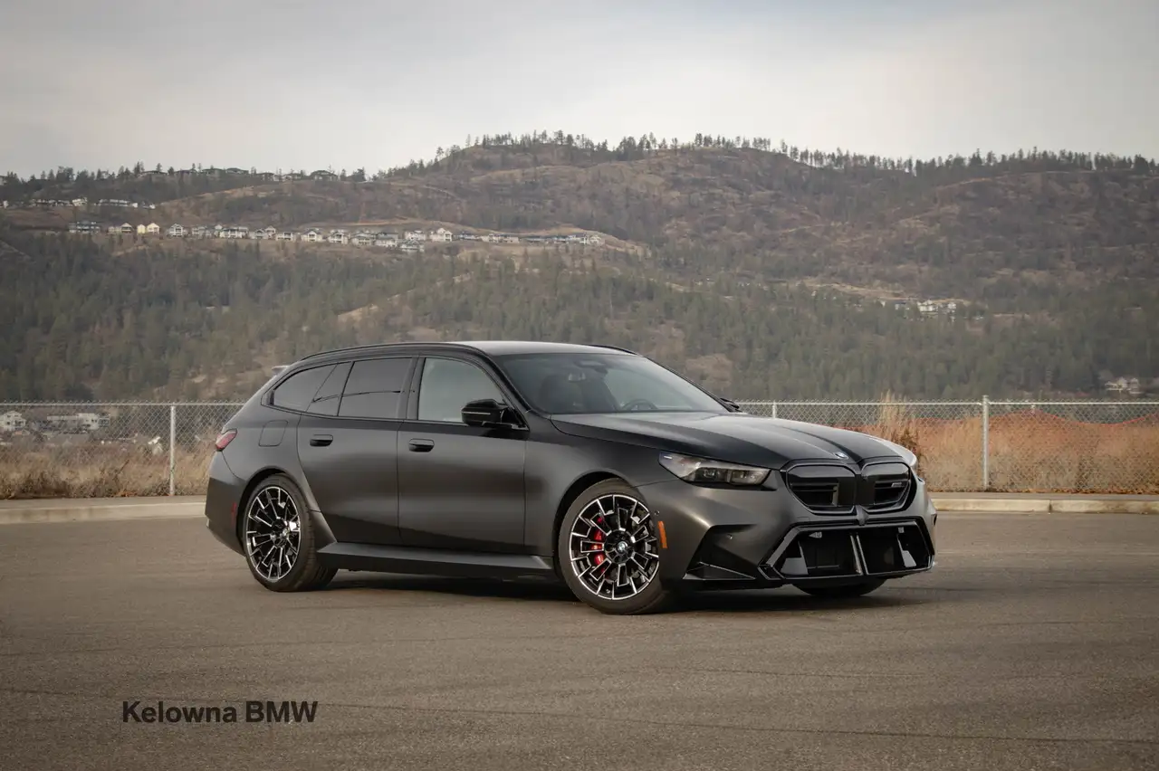 2025 BMW M5